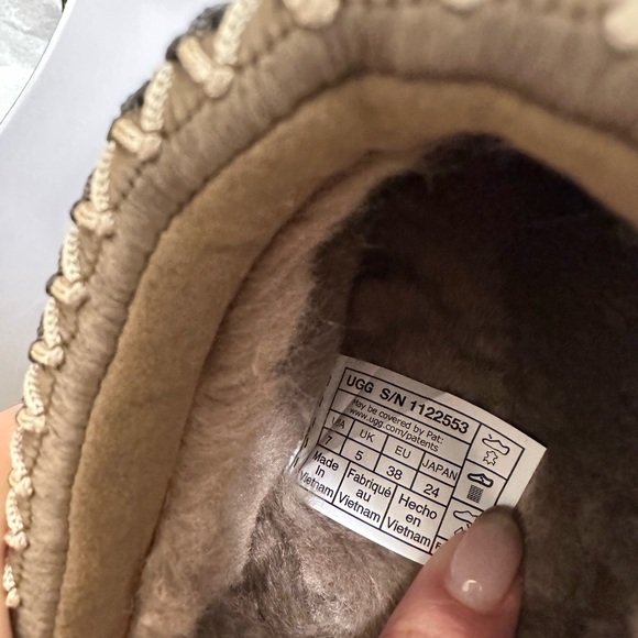 UGG Women’s Tazz in Hickory size 7 - Picture 7 of 8